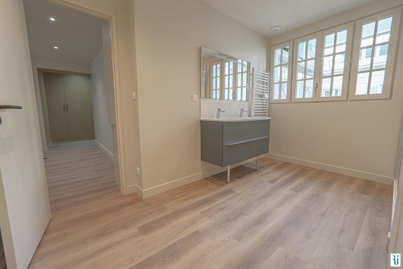 Appartement - 91 m² - 3 pièces