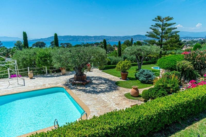 Villa - 600 m² - 8 pièces