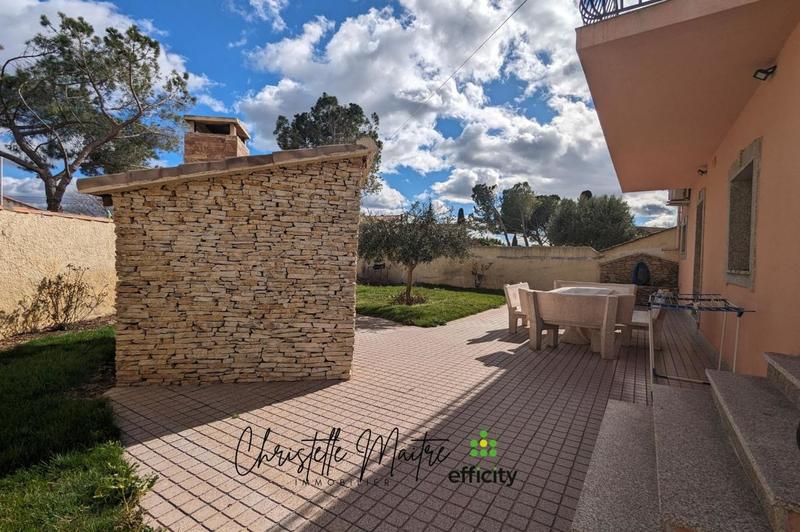 Maison - 181 m² - 6 pièces