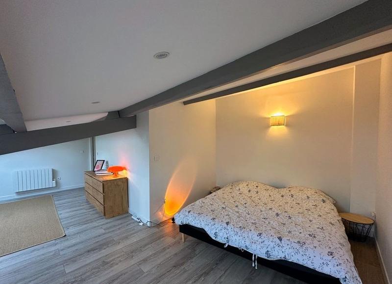 Appartement - 80 m² - 3 pièces