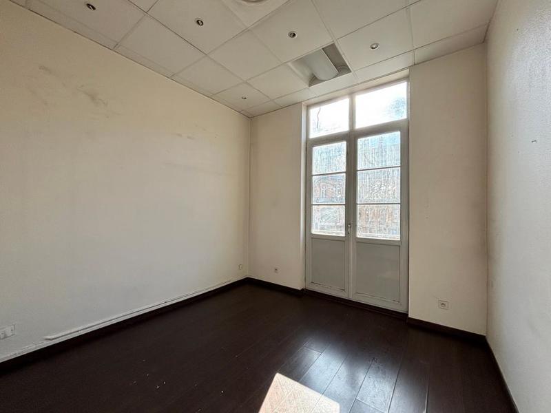Bureau - 98 m²