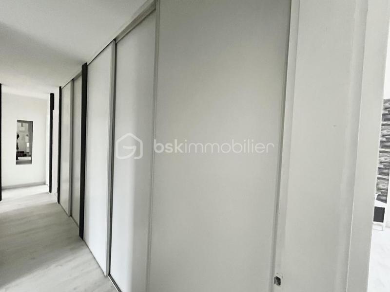 Appartement - 80 m² - 5 pièces