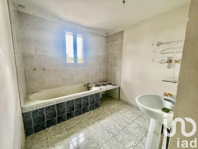 Maison - 95 m² - 5 pièces