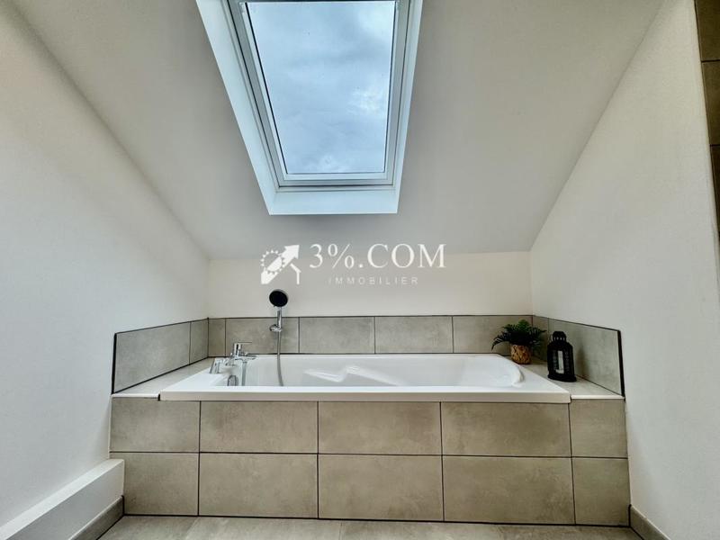 Duplex - 121 m² - 5 pièces