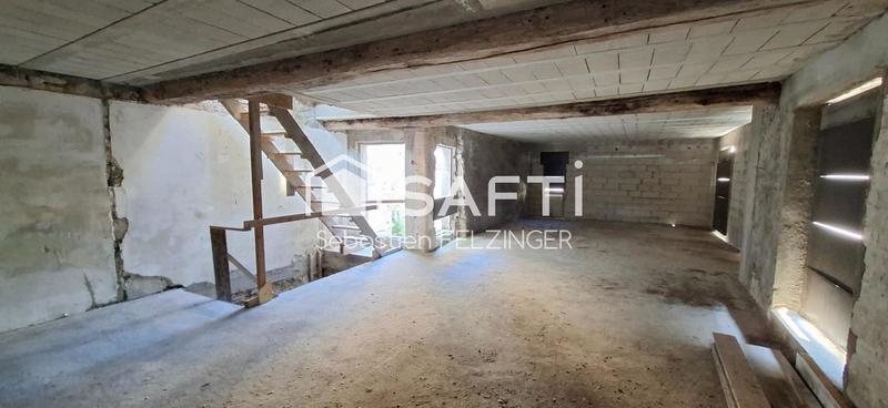 Maison - 270 m² - 3 pièces