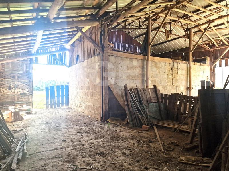 Maison - 235 m² - 5 pièces