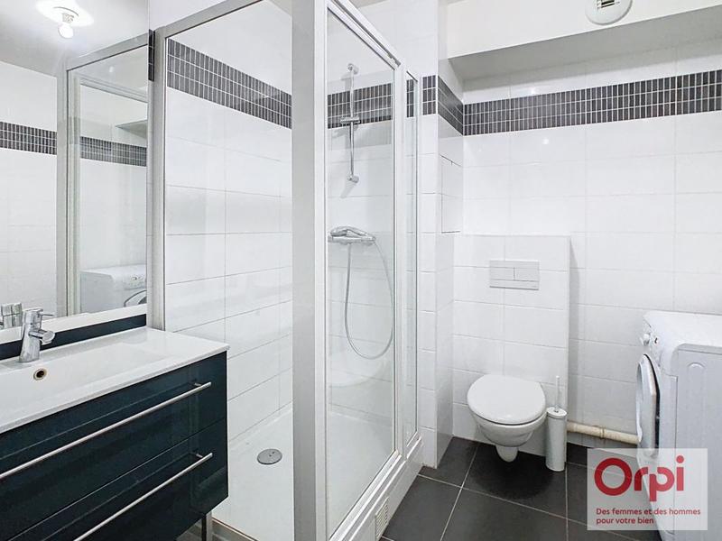 Studio - 27 m² - 1 pièce