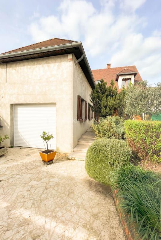 Maison traditionnelle - 170 m² - 5 pièces