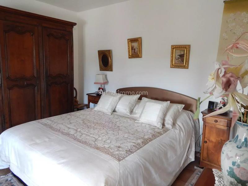 Maison - 315 m² - 11 pièces