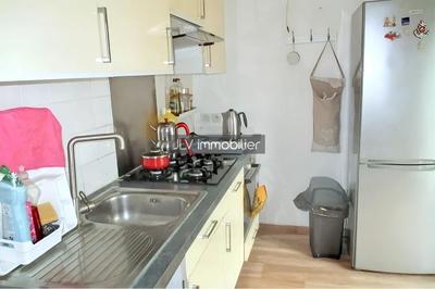 Maison - 74 m² - 5 pièces