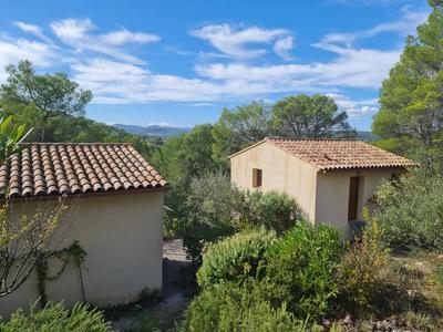 Maison - 280 m² - 8 pièces