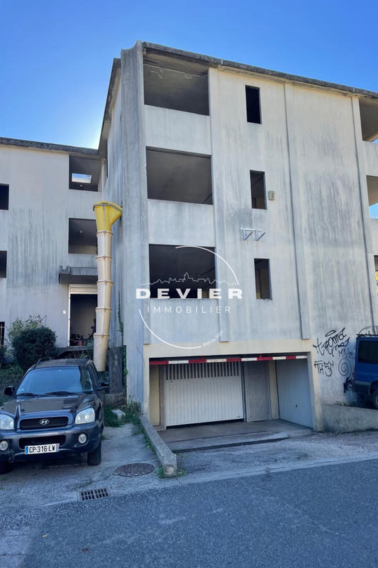 Parking / Garage - 20 m²