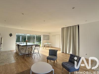 Maison - 104 m² - 4 pièces