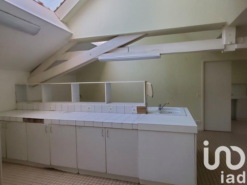 Maison - 255 m² - 4 pièces