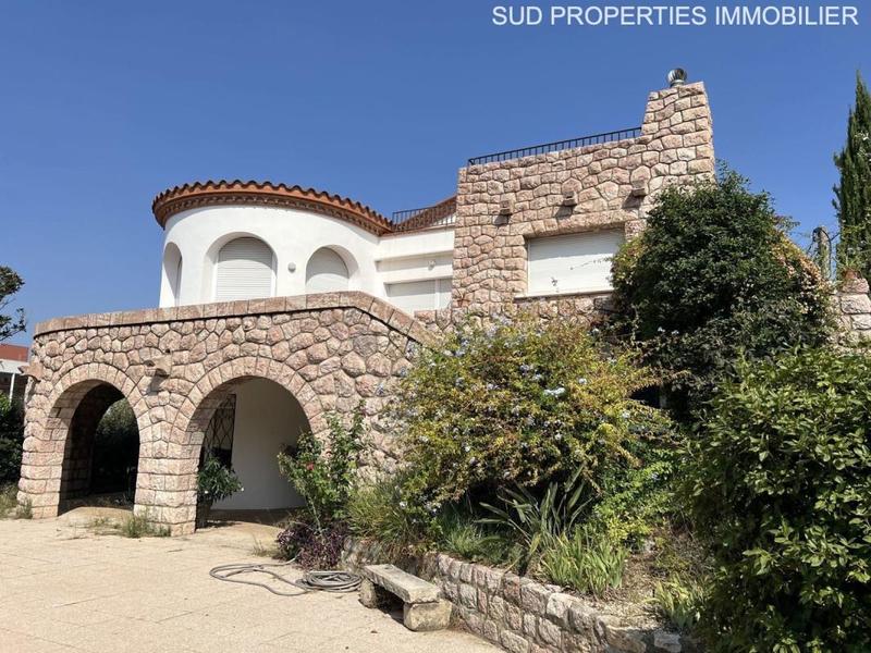 Villa - 247 m² - 7 pièces