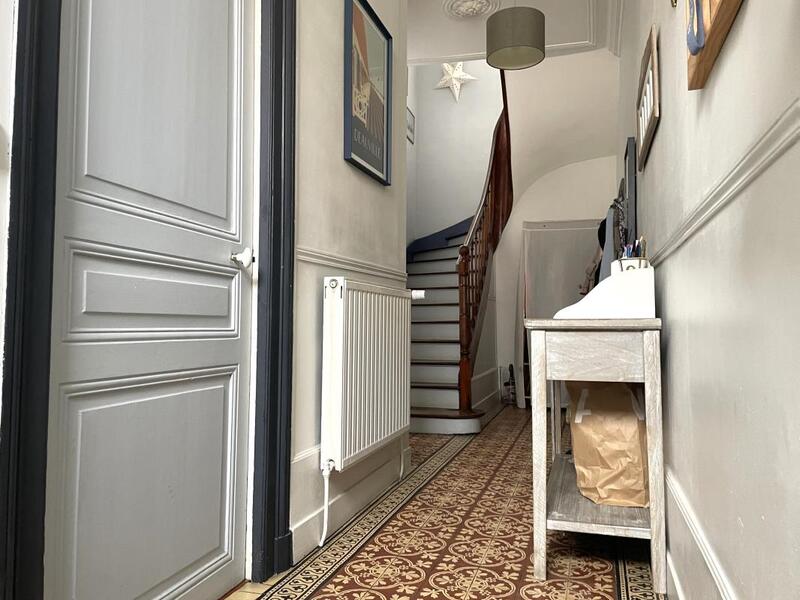 Maison - 140 m² - 7 pièces