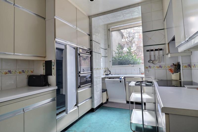 Duplex - 242 m² - 9 pièces