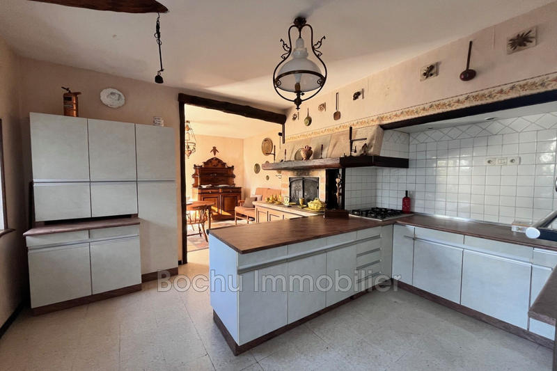 Maison - 210 m² - 7 pièces