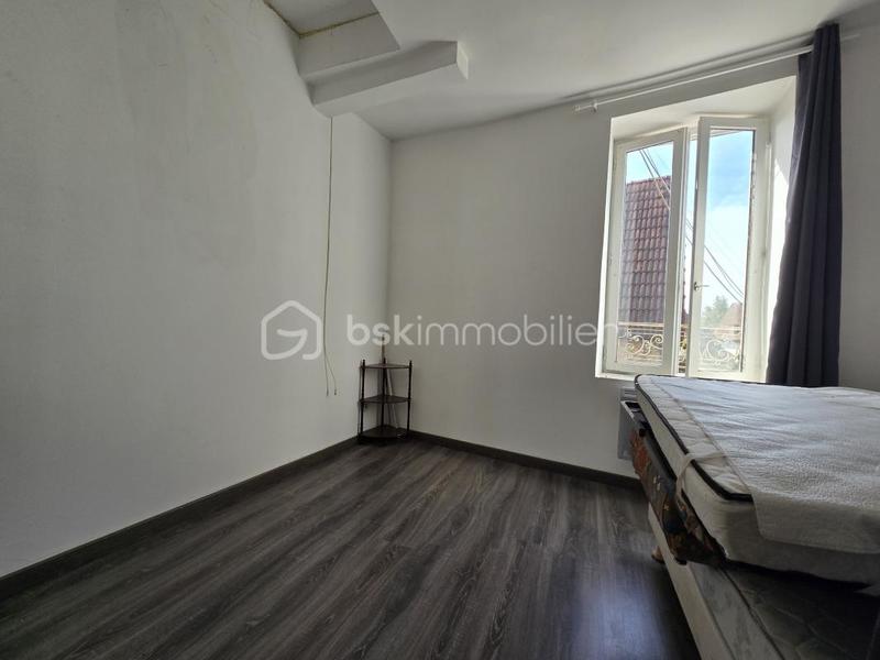 Immeuble - 85 m² - 3 pièces