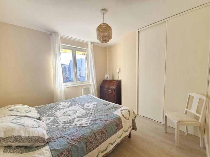 Maison traditionnelle - 107 m² - 6 pièces