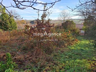 Terrain constructible - 601 m²