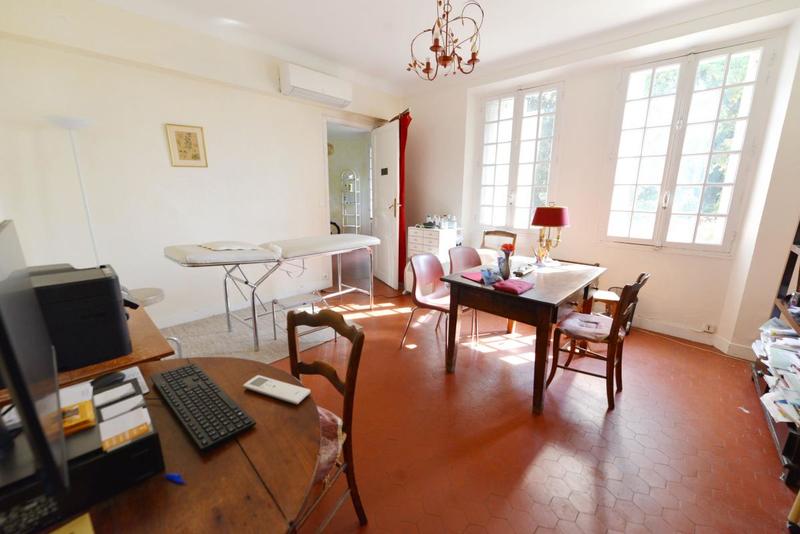 Maison - 211 m² - 6 pièces