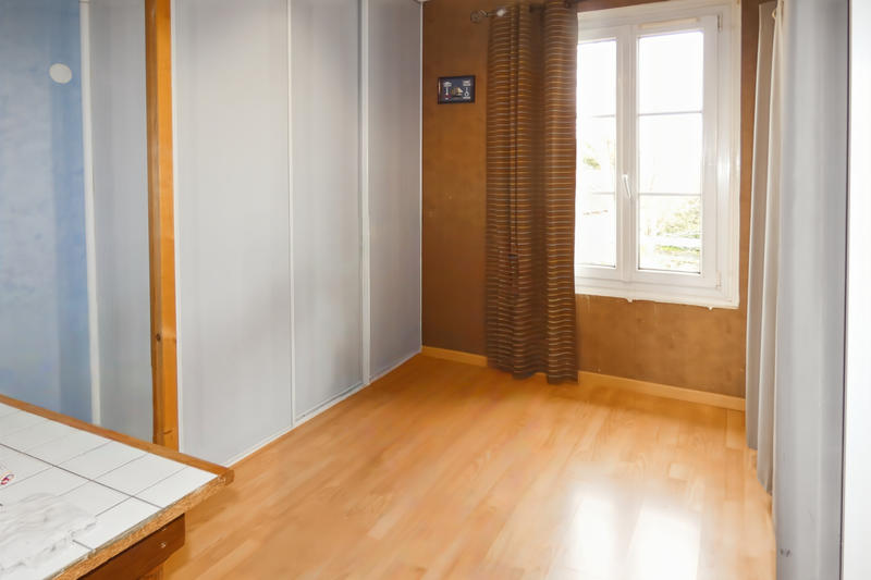 Maison - 193 m² - 8 pièces