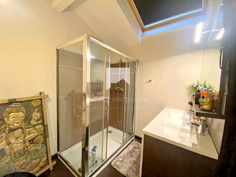 Maison - 170 m² - 5 pièces