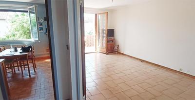 Maison - 98 m² - 6 pièces
