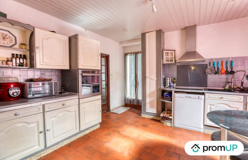 Maison ancienne - 180 m² - 8 pièces