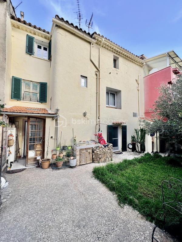 Maison de ville - 88 m² - 6 pièces