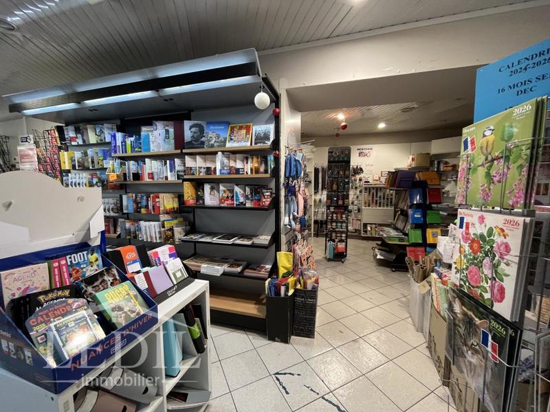 Local commercial - 157 m² - 1 pièce