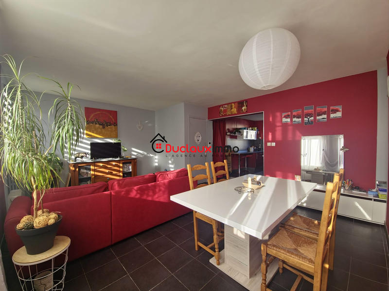 Appartement - 65 m² - 3 pièces