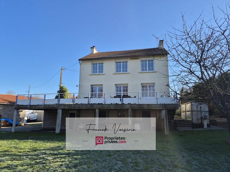 Maison - 128 m² - 8 pièces