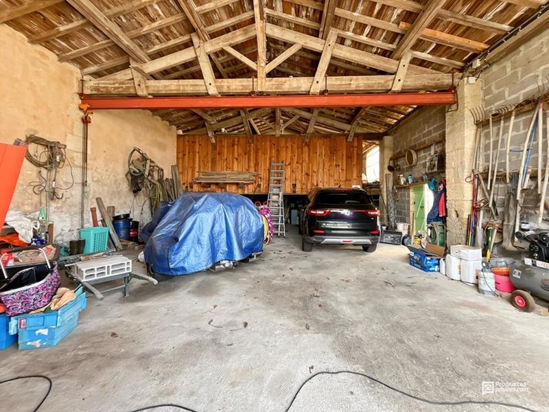 Maison - 155 m² - 9 pièces