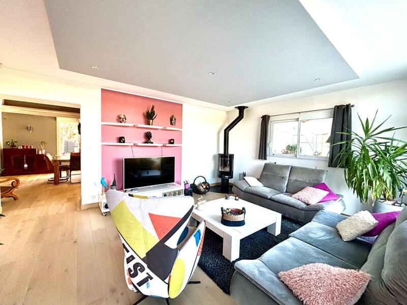 Maison - 175 m² - 7 pièces