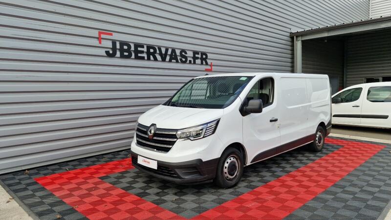Renault Trafic Fourgon l2h1 3000 kg blue dci 130 grand confort