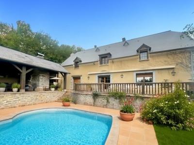 Maison - 290 m² - 7 pièces