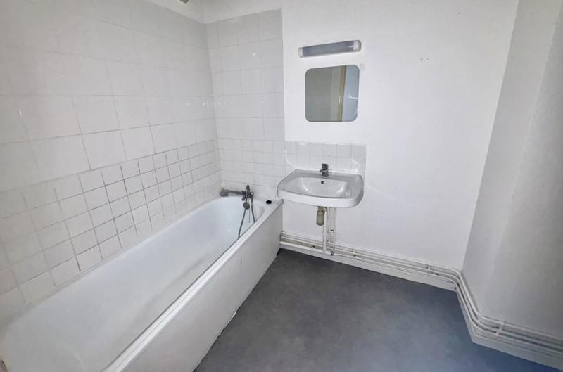 Appartement - 94 m² - 5 pièces