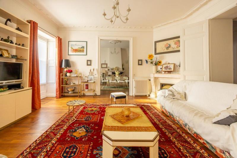 Appartement - 170 m² - 5 pièces