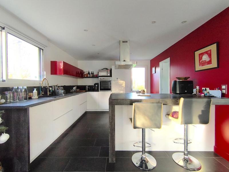 Maison - 159 m² - 7 pièces