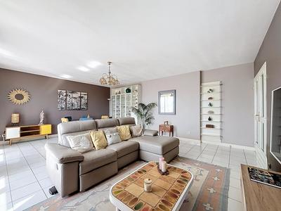 Appartement - 122 m² - 6 pièces