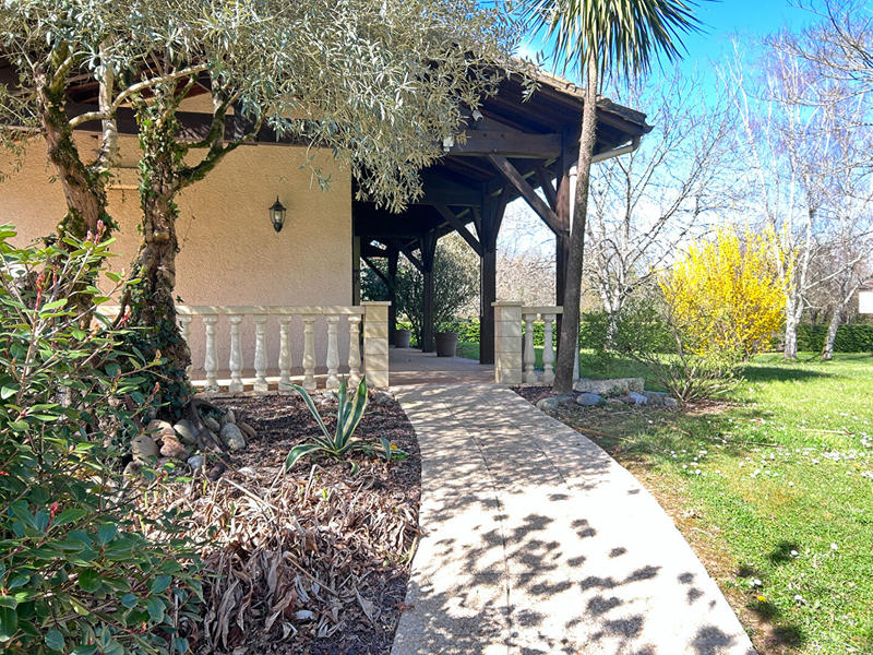 Maison - 178 m² - 6 pièces