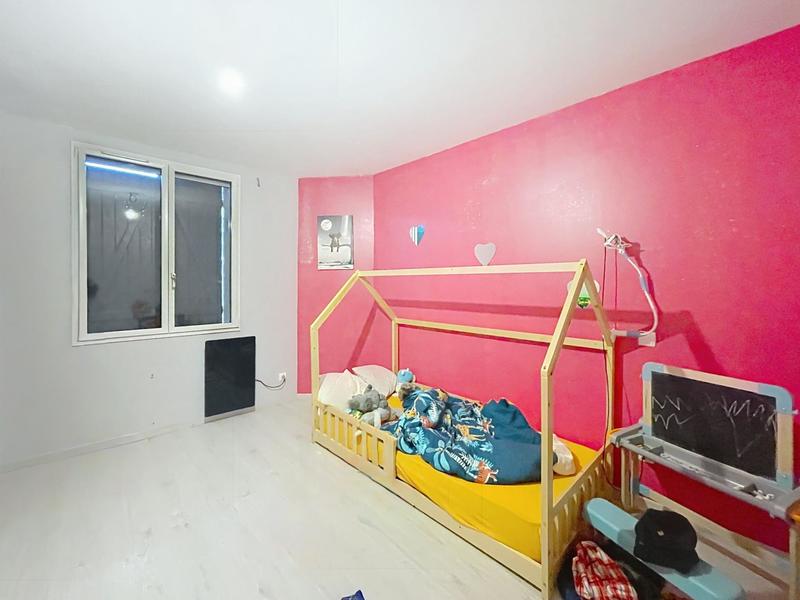 Maison - 180 m² - 5 pièces