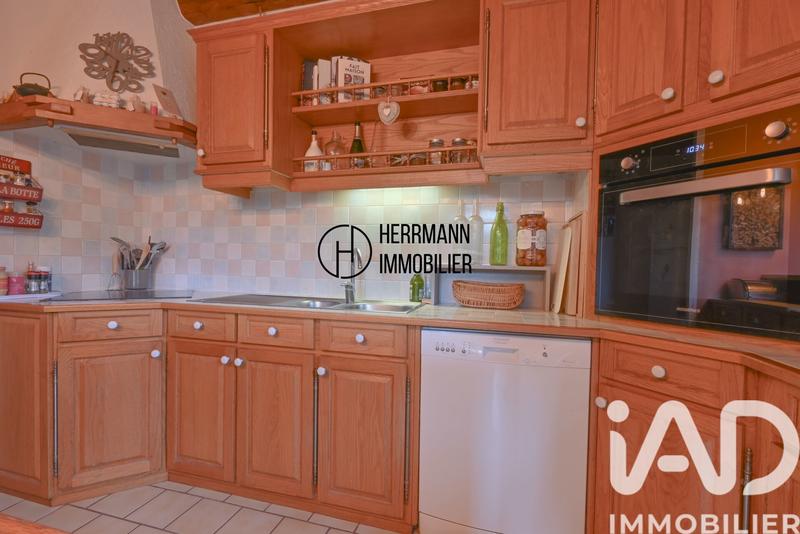 Maison - 215 m² - 6 pièces