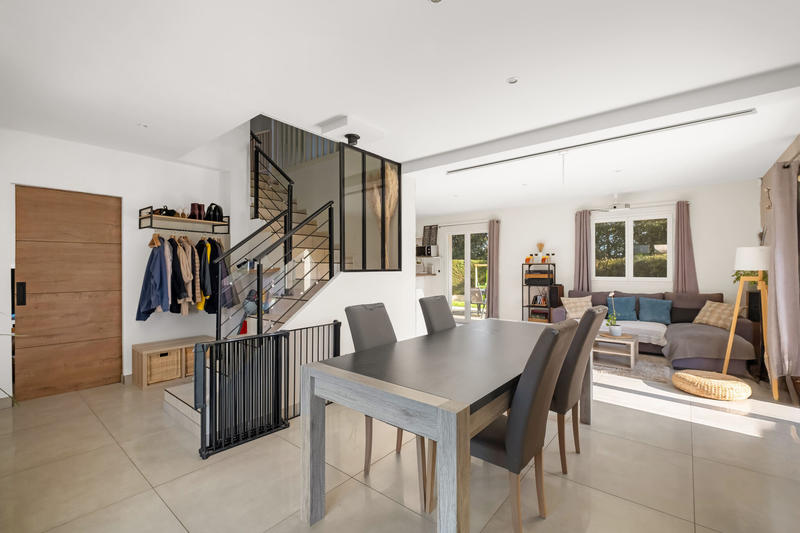 Maison - 131 m² - 6 pièces