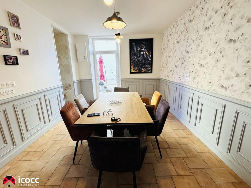 Maison - 149 m² - 8 pièces