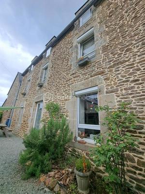 Maison en pierre - 280 m² - 12 pièces