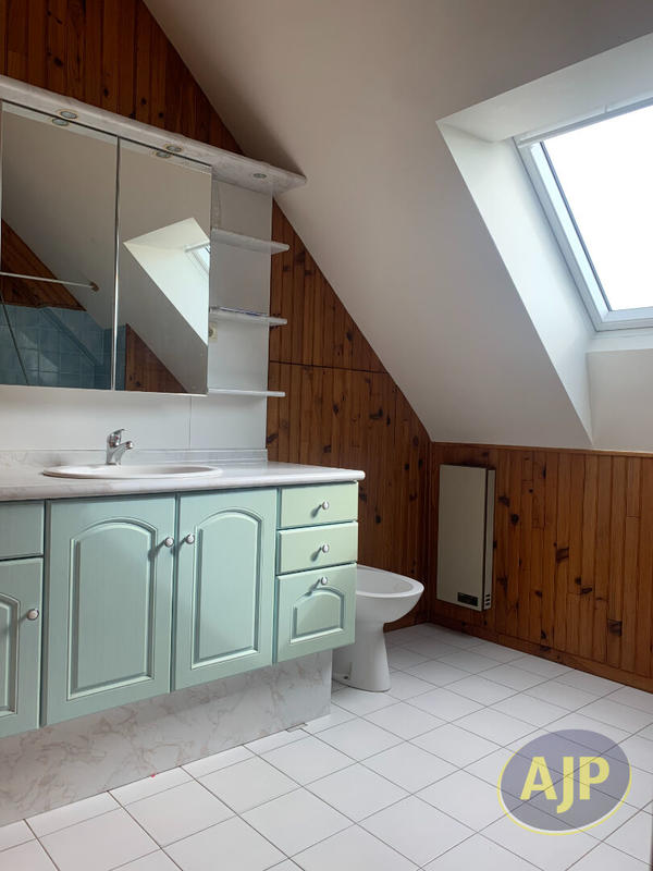 Maison - 103 m² - 5 pièces