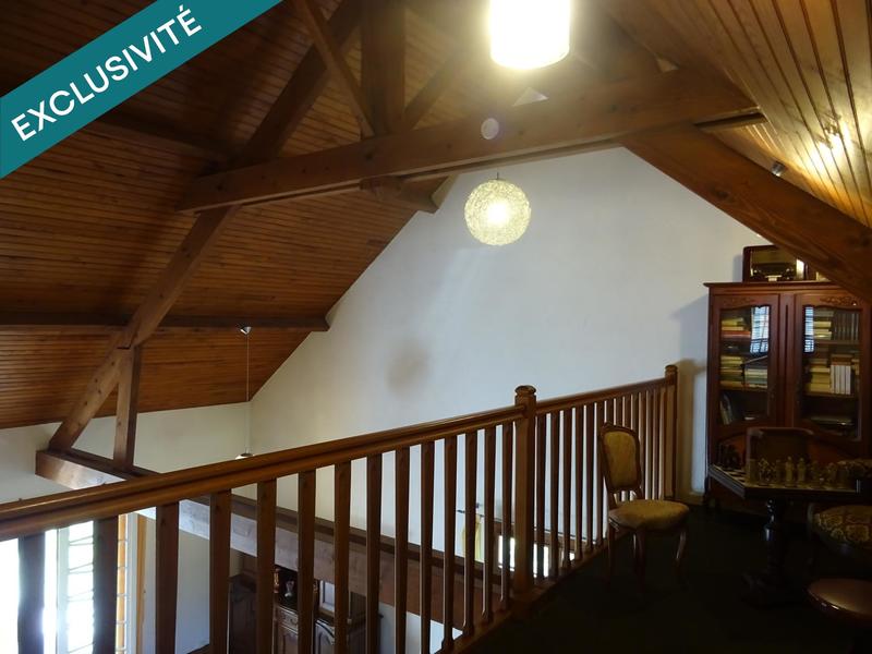 Maison - 140 m² - 8 pièces